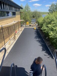 Укладання асфальту